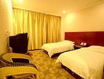 Hotel Super 8 By Wyndham Pingyao Railway Station Shun Cheng Lu Pokoj fotografie